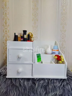 استند لوازم آرایشی